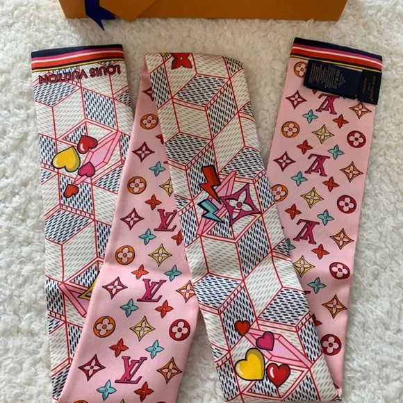 NEW LOUIS VUITTON DAMIER POP UP BANDEAU - M77697 - Picture 7 of 14